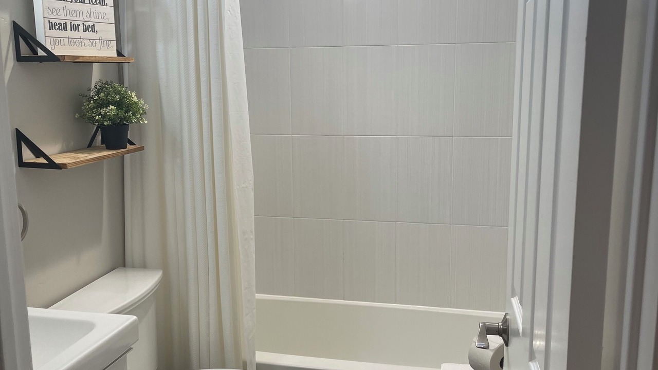 Photo of Bathroom in Arden-Arcade