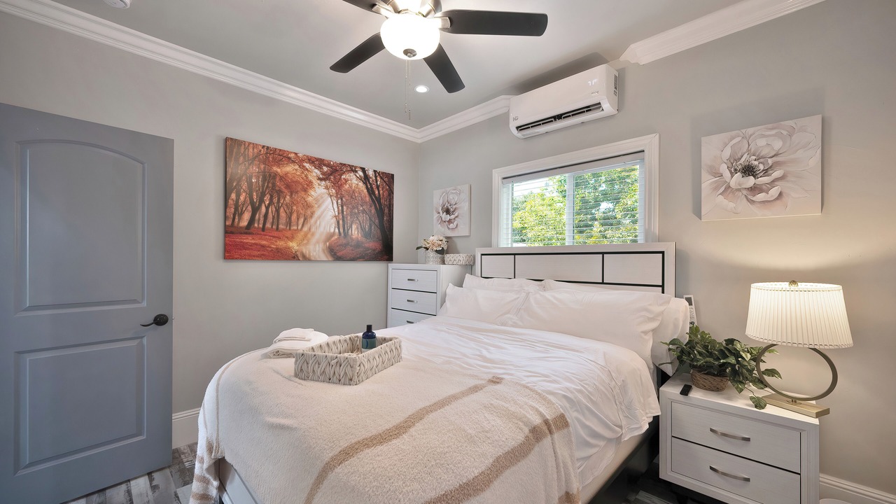 Photo of Bedroom in North Oak Park