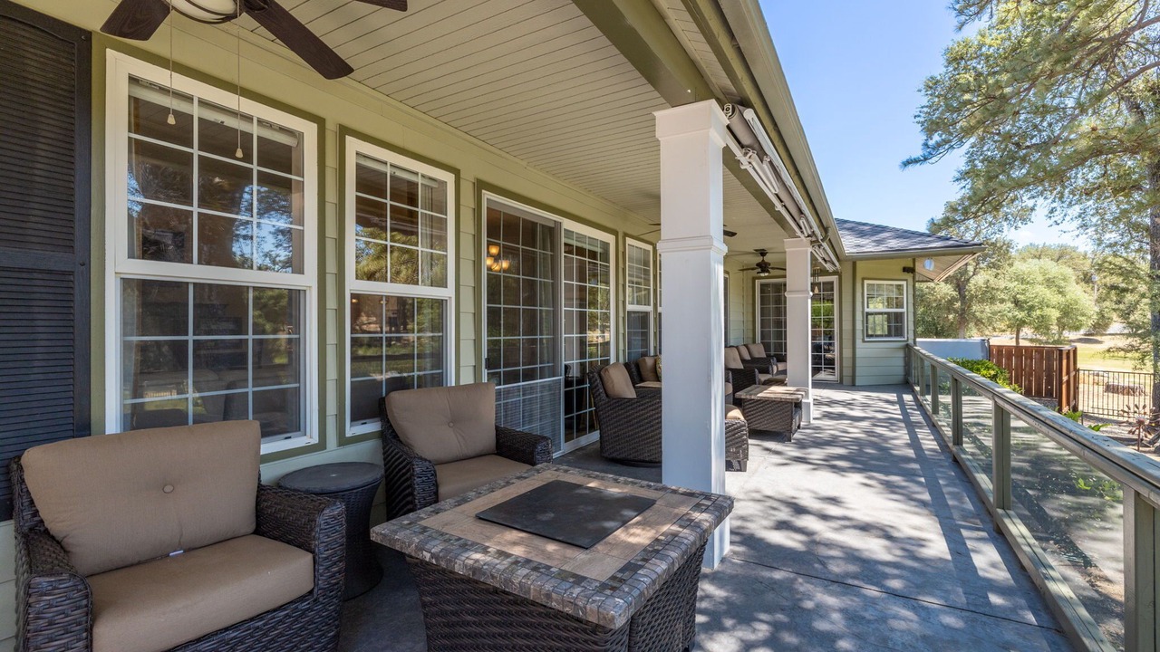Photo of Patio Balcony in Oakhurst