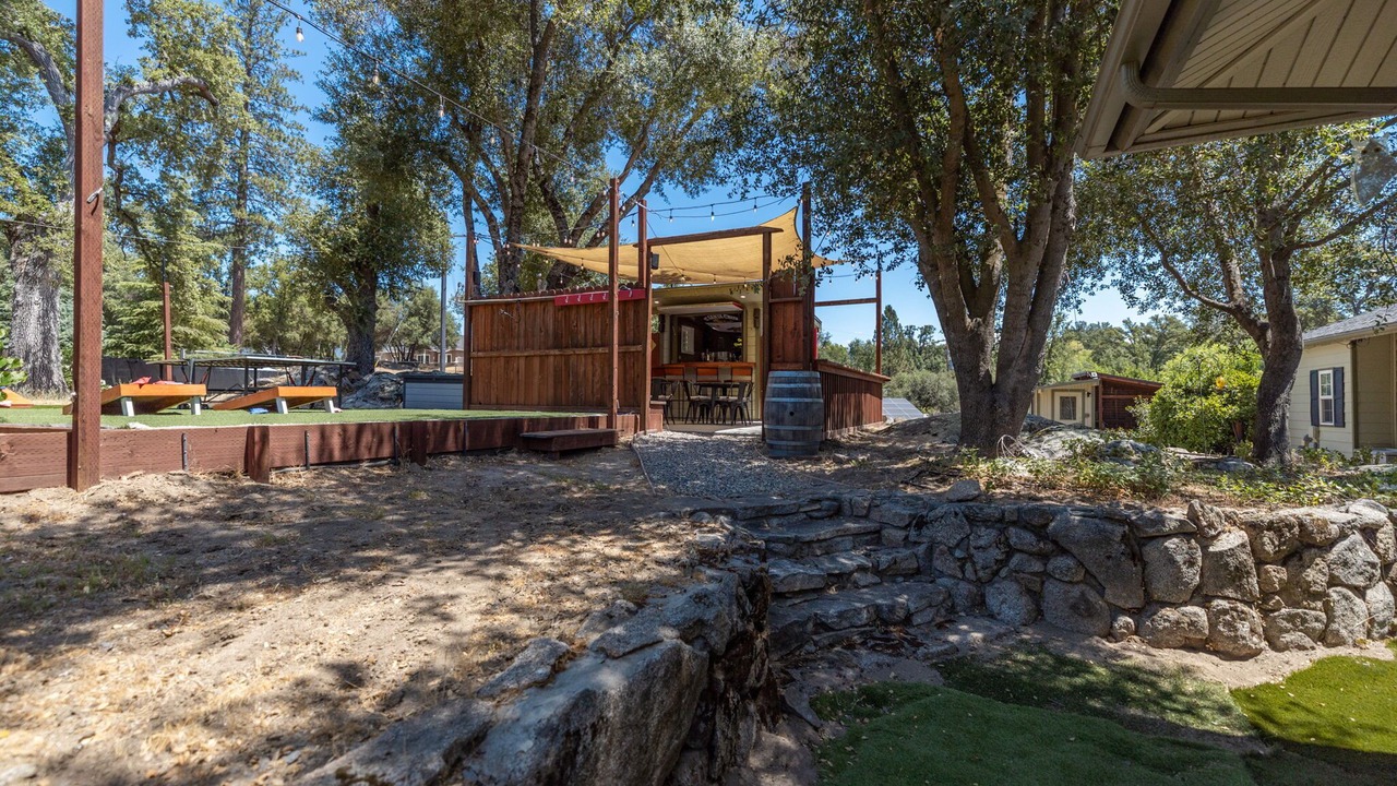 Photo of Outdoor in Oakhurst