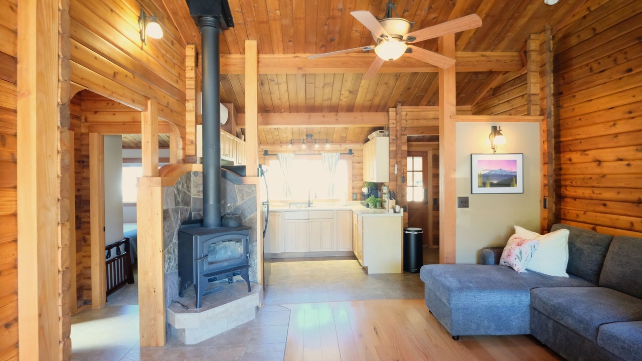 Photo of Livingroom in Mount Shasta