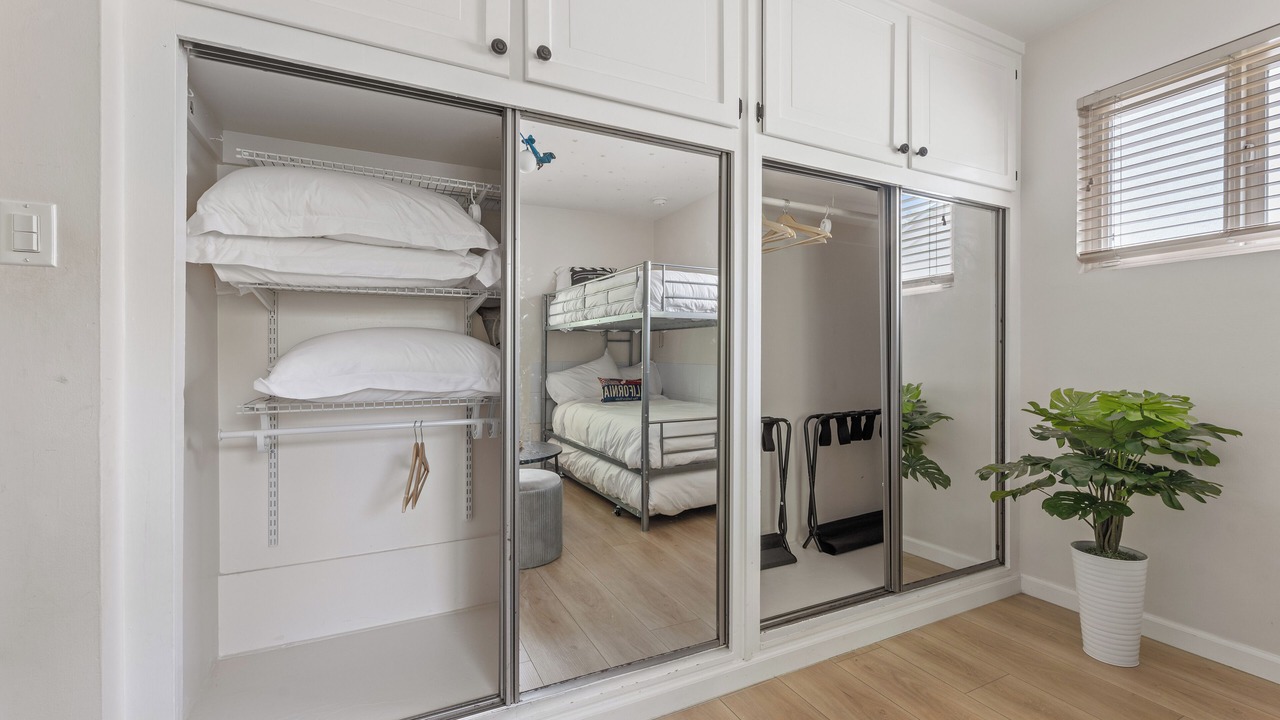 Photo of Bedroom in Burbank