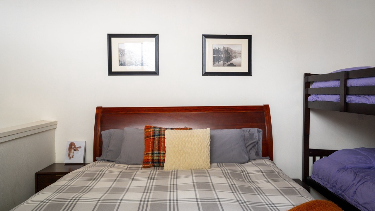 Photo of Bedroom in Alpine Meadows