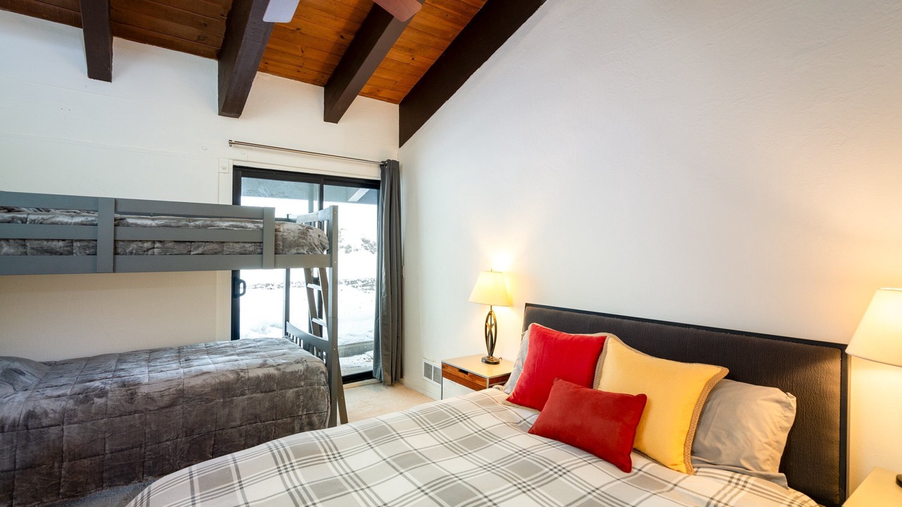Photo of Bedroom in Alpine Meadows