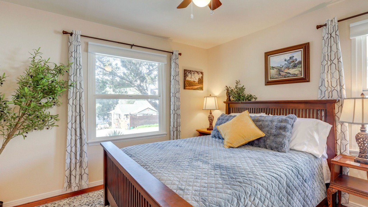 Photo of Bedroom in Atascadero
