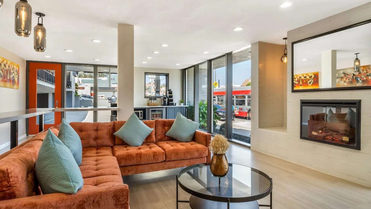 Photo of Livingroom in Cow Hollow