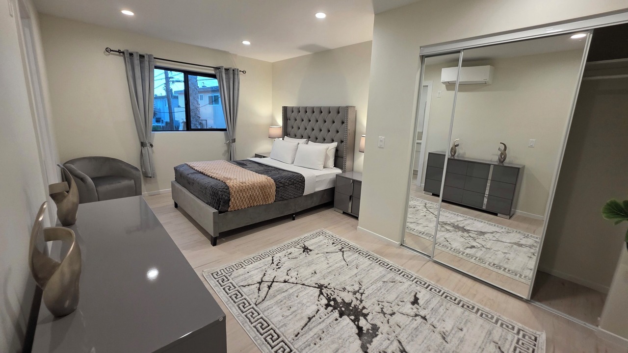 Photo of Bedroom in Beverly Hills