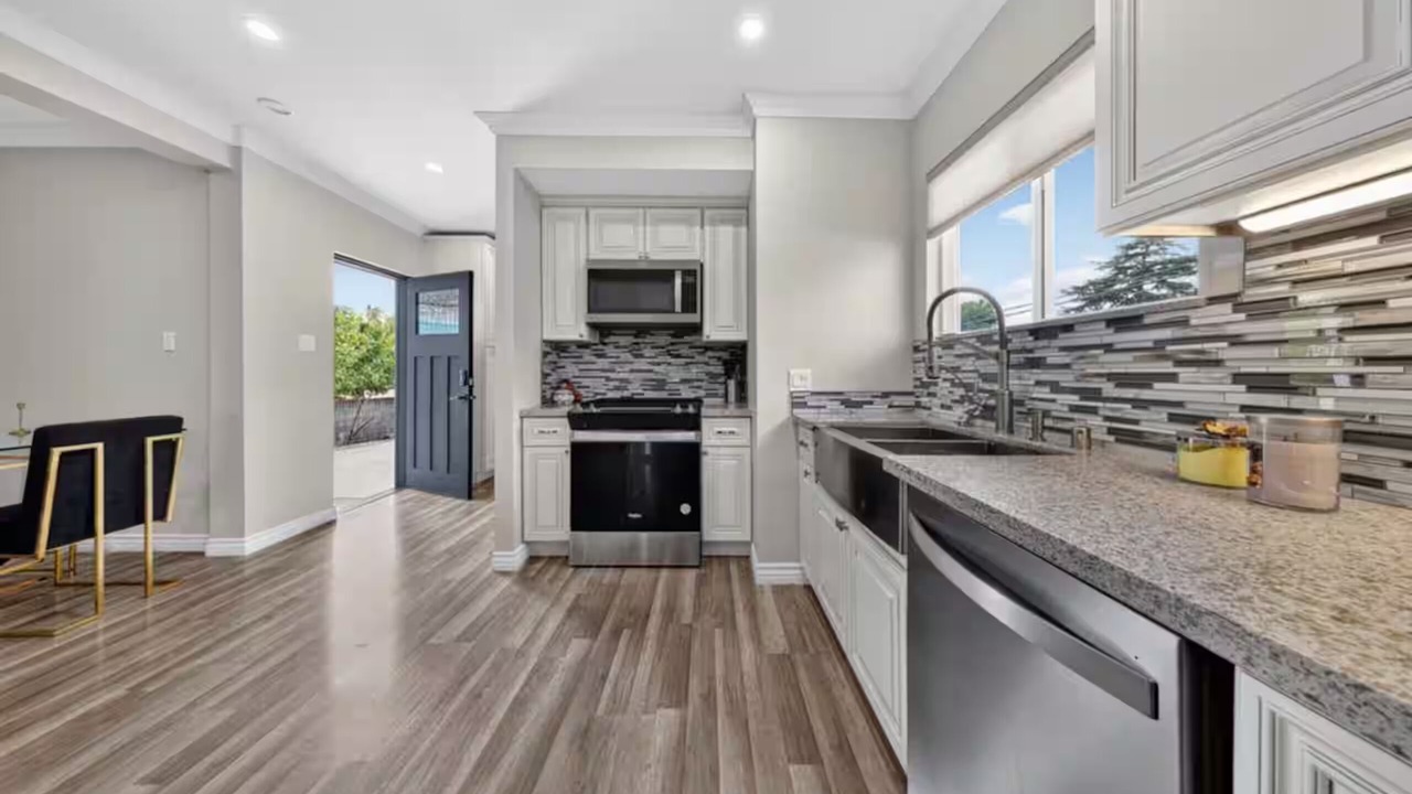 Photo of Kitchen in Sunland-Tujunga