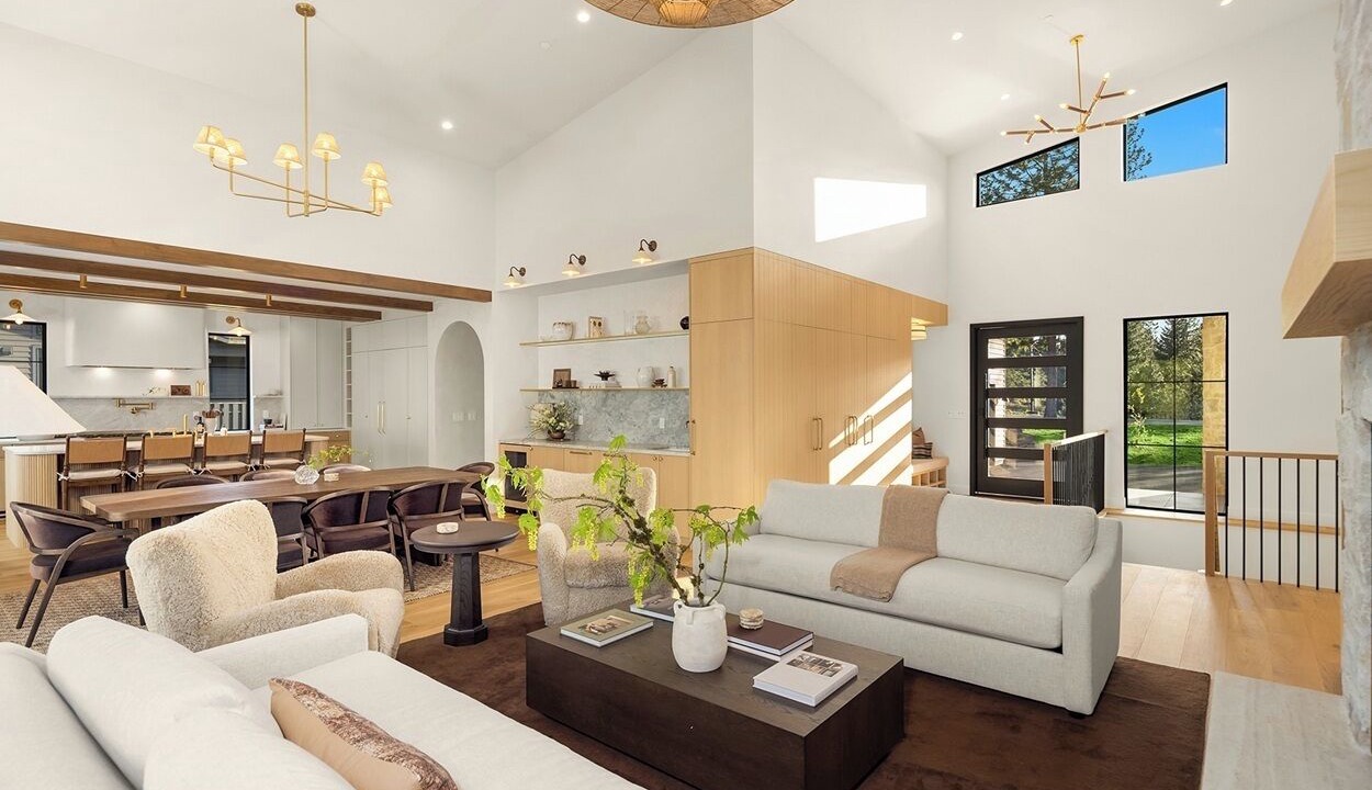 Photo of Livingroom in Roslyn