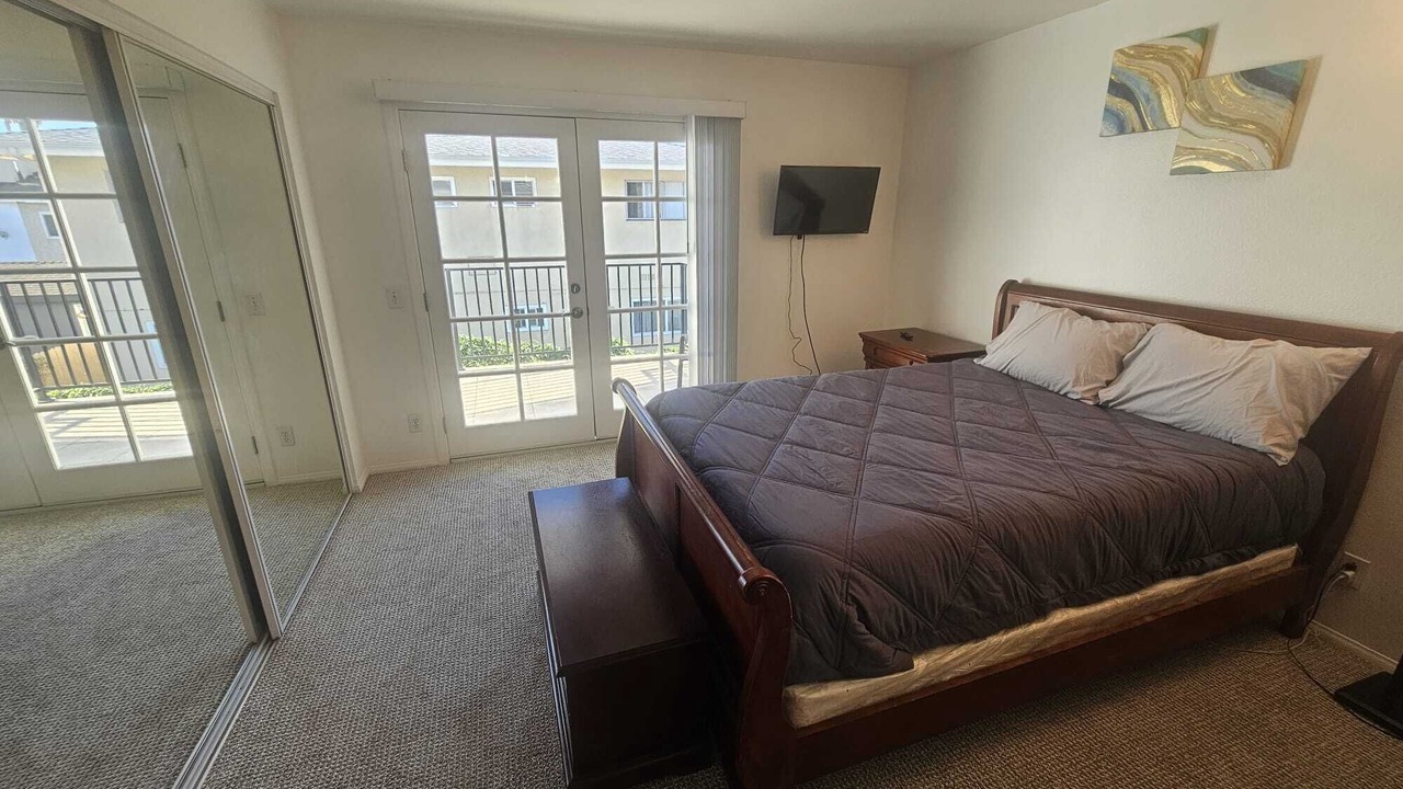Photo of Bedroom in Inglewood