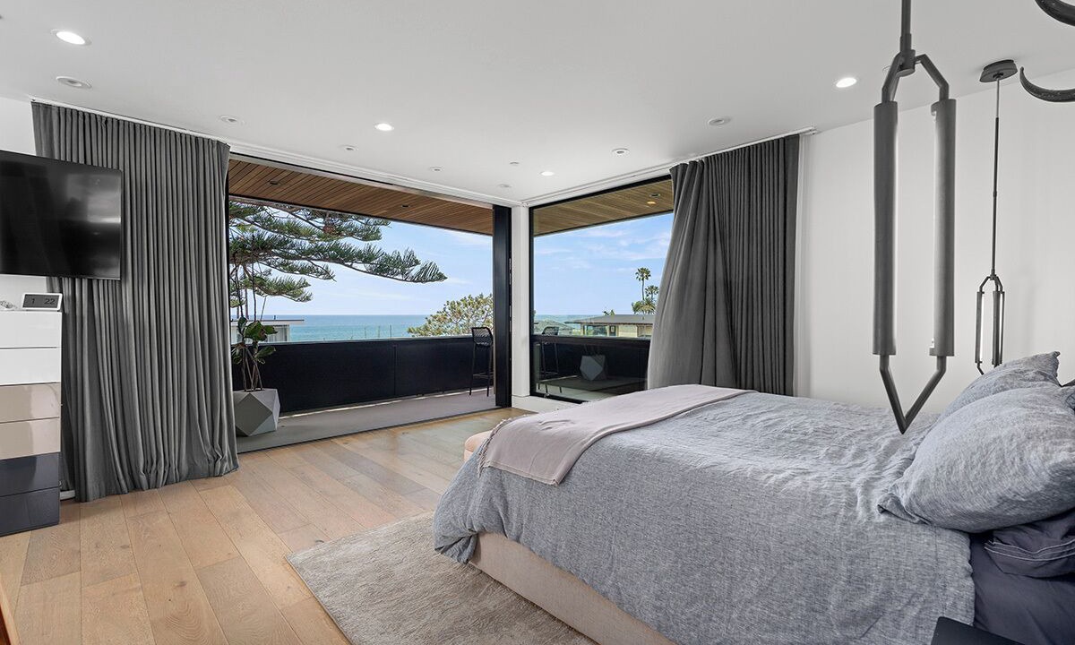 Photo of Bedroom in Solana Beach