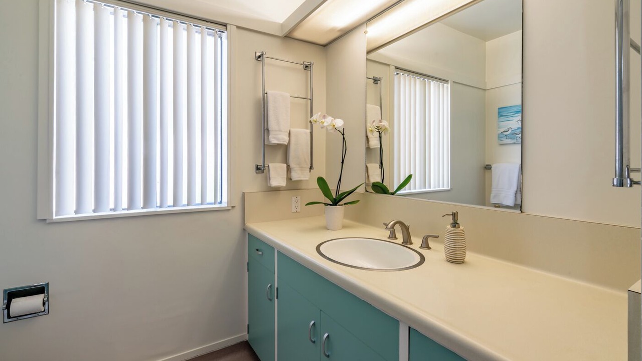Photo of Bathroom in Pierpont Bay