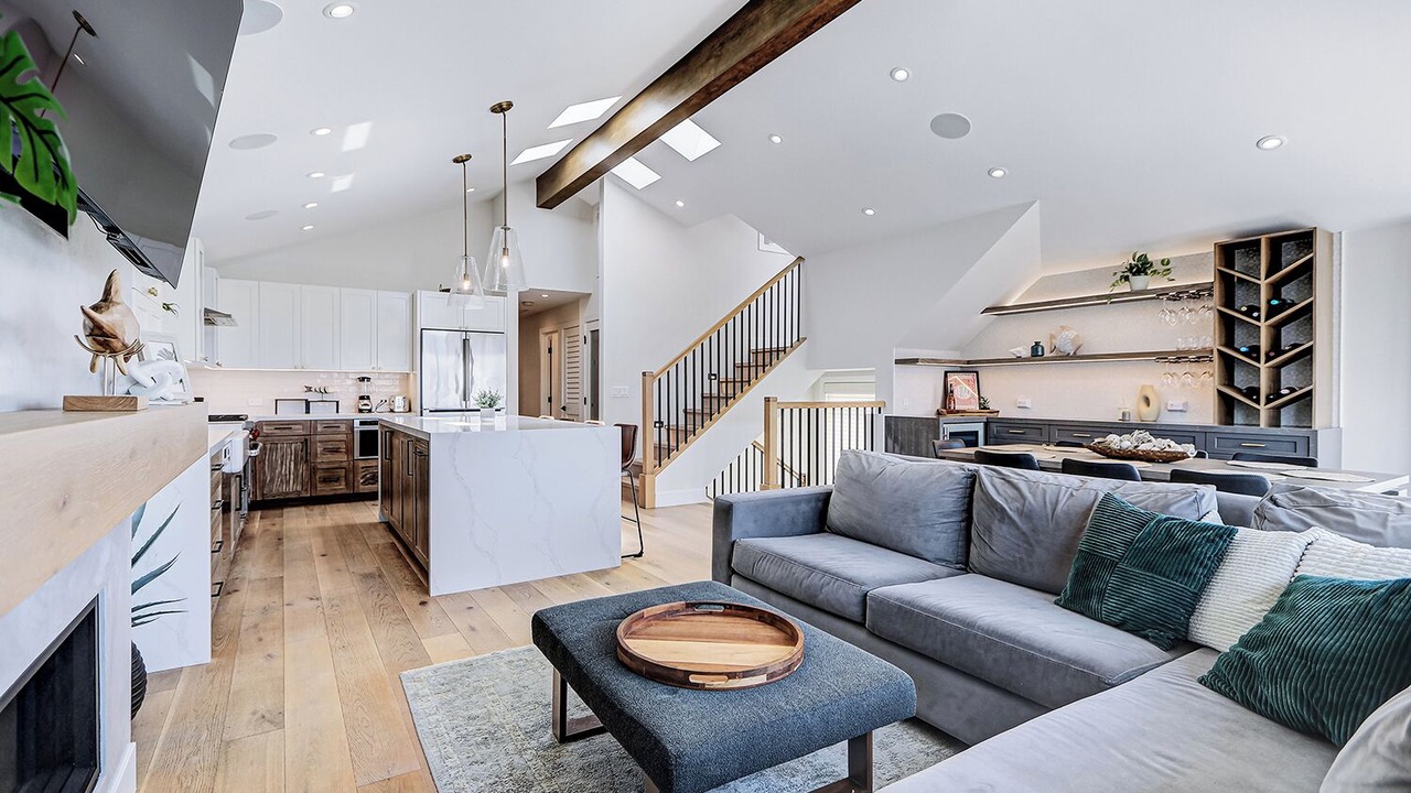 Photo of Livingroom in The Strand