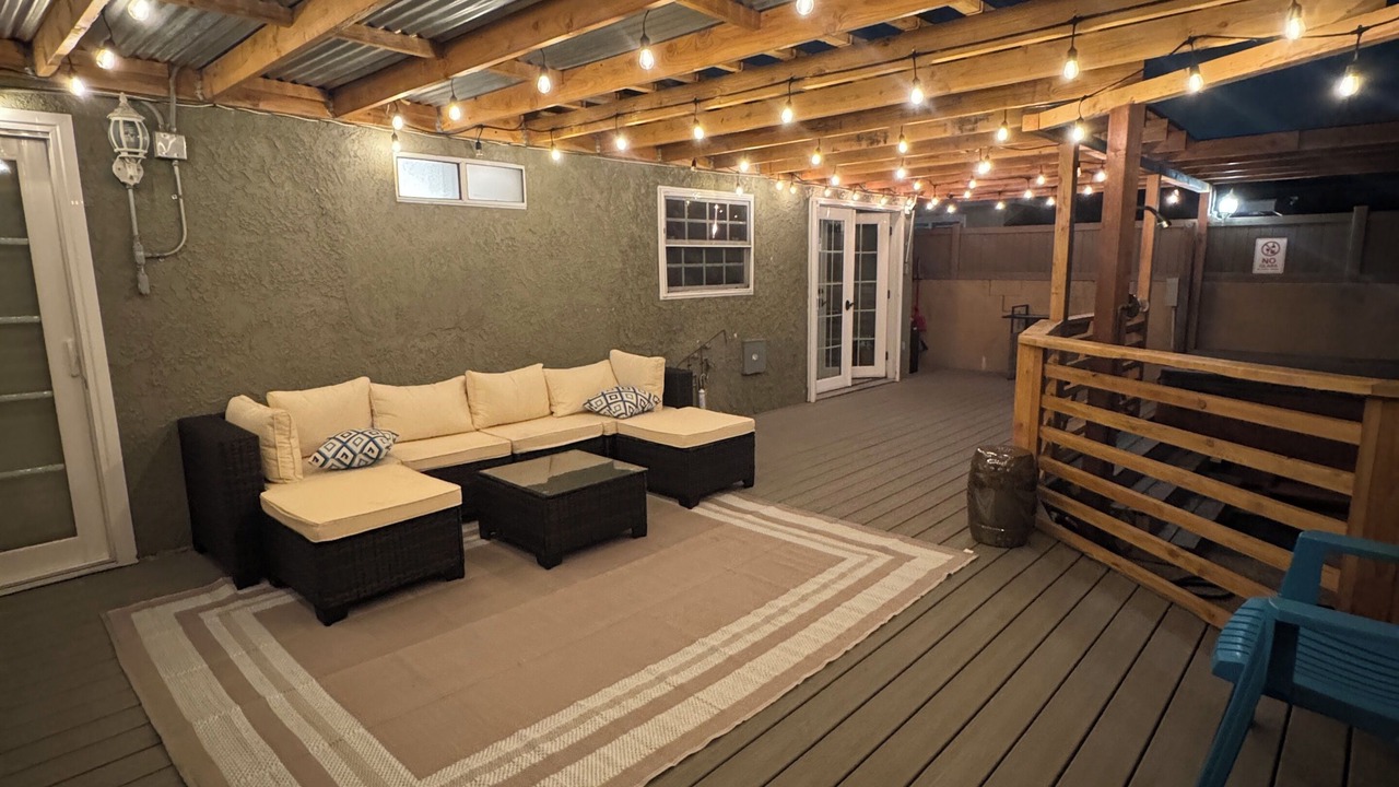 Photo of Outdoor in Del Aire