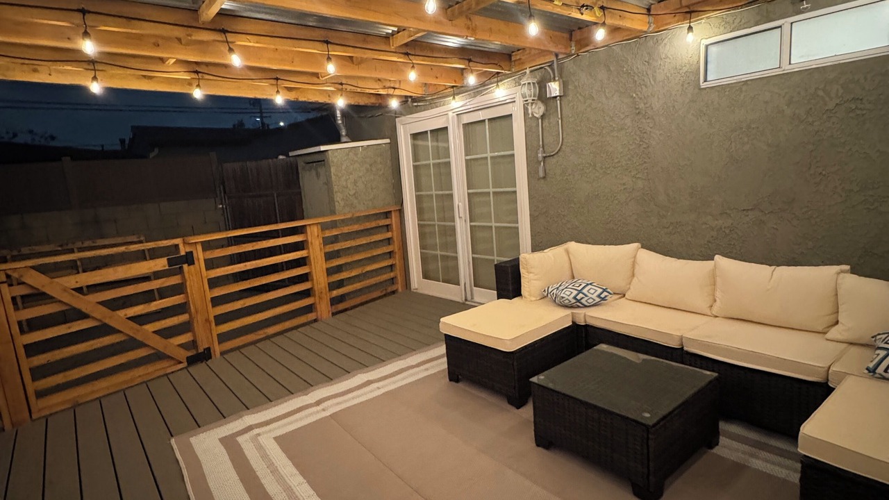 Photo of Patio Balcony in Del Aire
