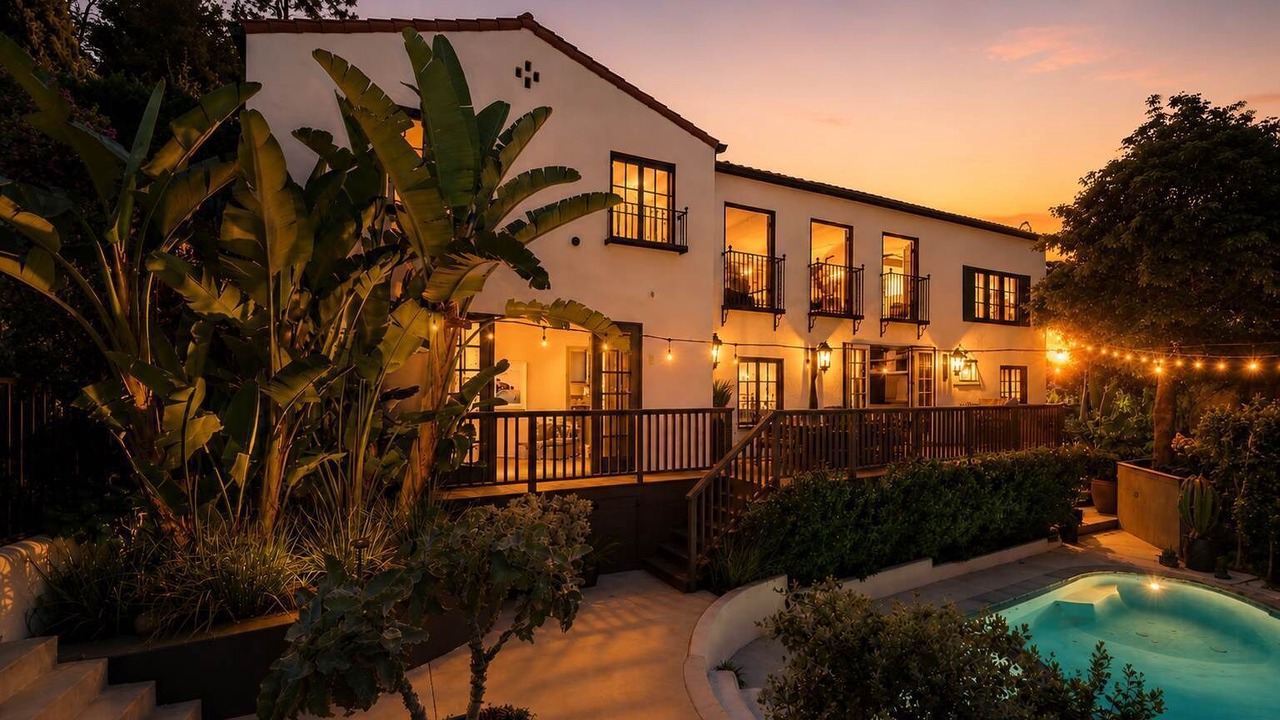 Photo of Outdoor in Beachwood Canyon