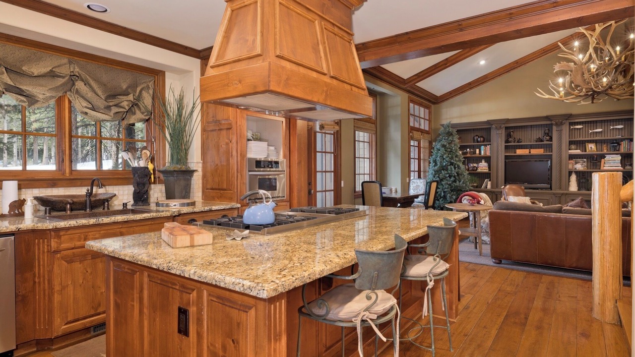 Photo of Kitchen in Mammoth Lakes