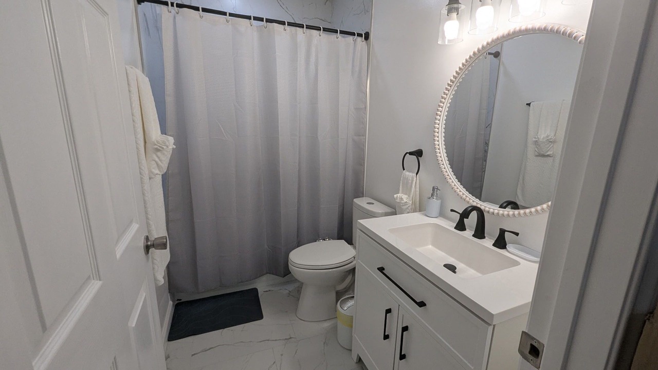 Photo of Bathroom in Park Mesa Heights