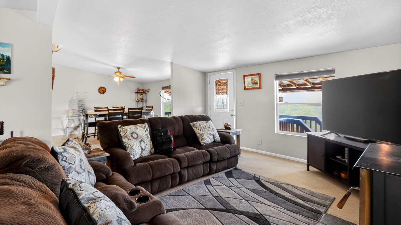 Photo of Bedroom in Tehachapi