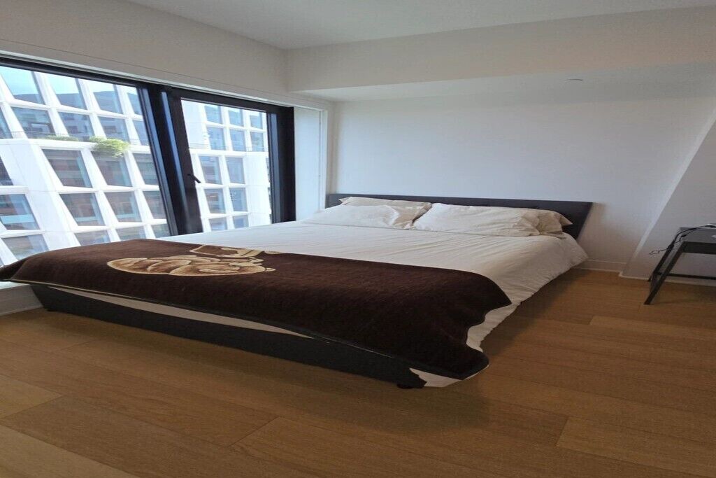 Photo of Bedroom in China Basin