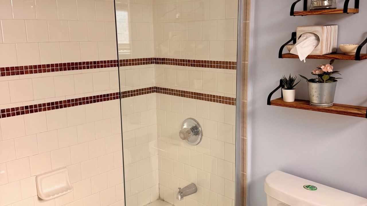 Photo of Bathroom in Mid City