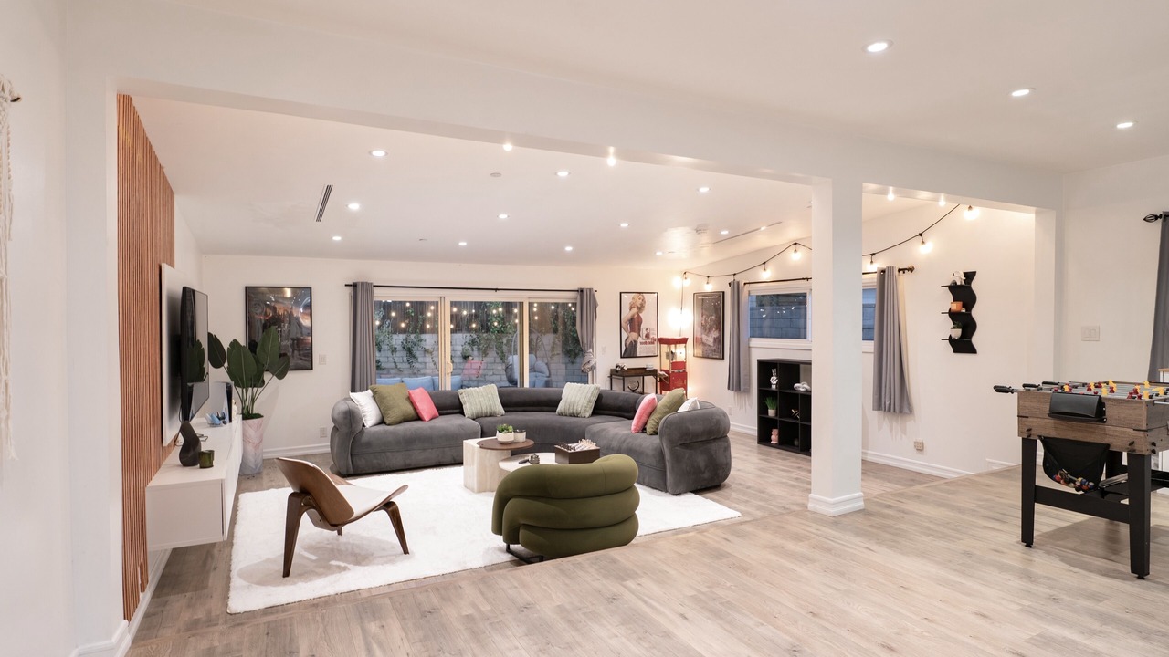 Photo of Bedroom in Burbank