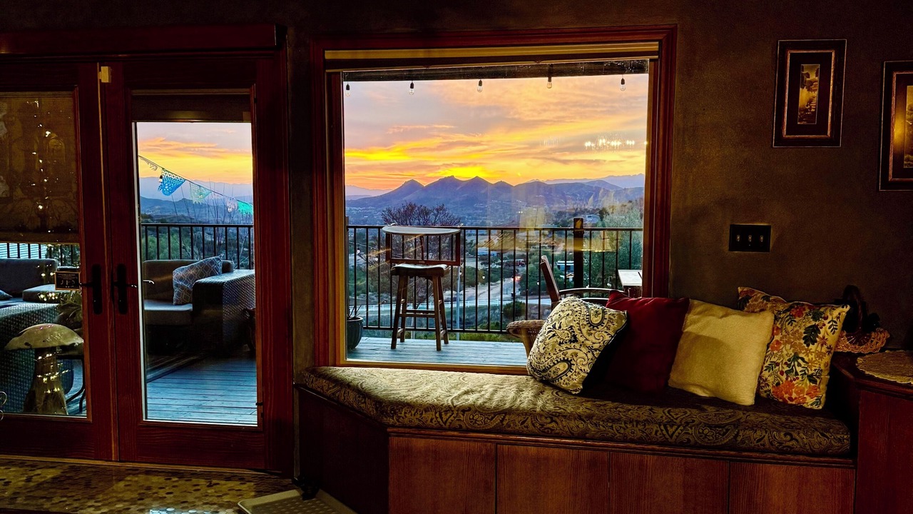 Photo of Livingroom in Agua Dulce