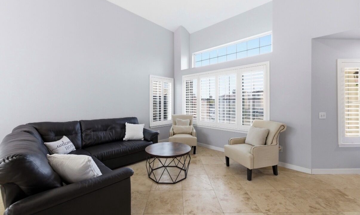 Photo of Livingroom in Palmdale