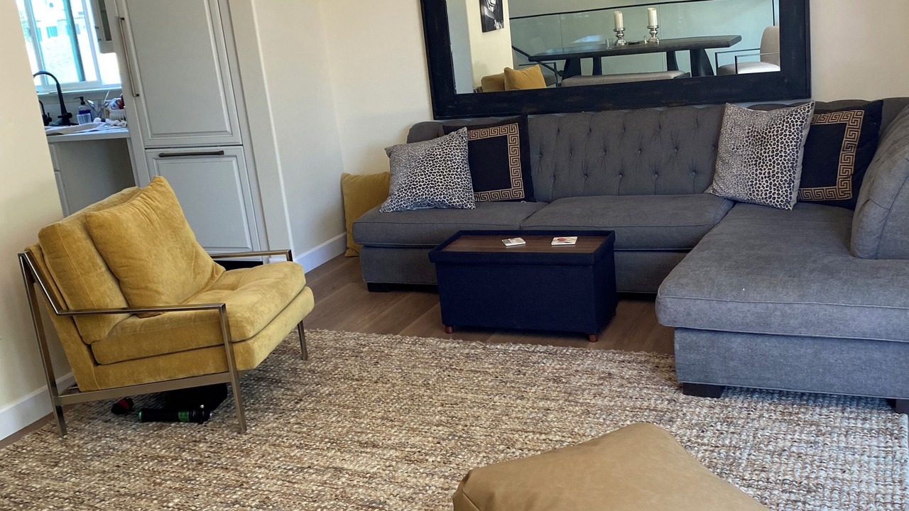 Photo of Livingroom in Old Towne