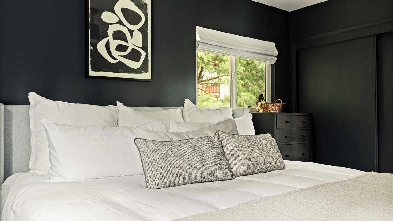 Photo of Bedroom in Crestline