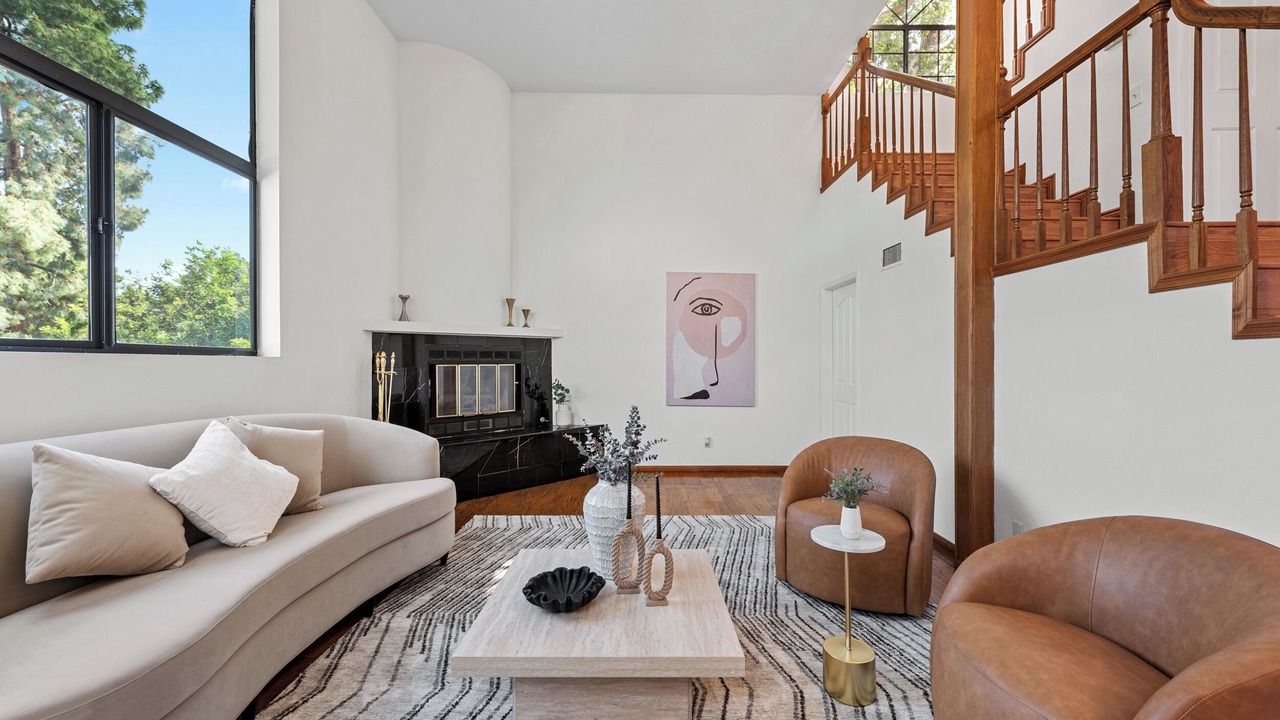 Photo of Livingroom in Silver Lake