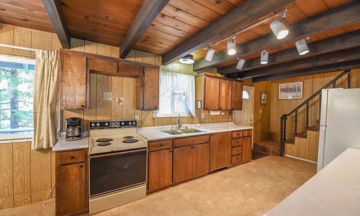 Photo of Kitchen in Phoenix Lake-Cedar Ridge