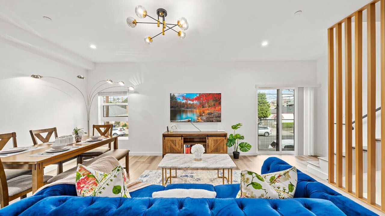 Photo of Livingroom in Rampart Village