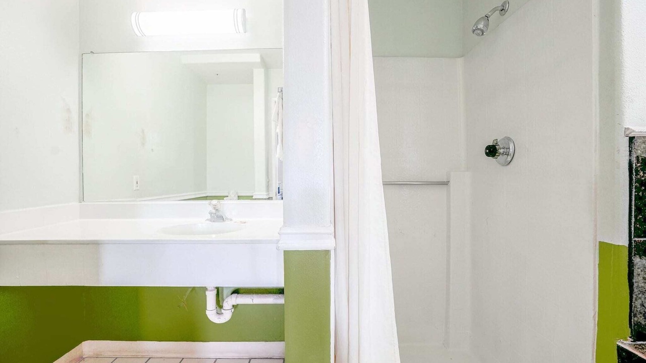 Photo of Bathroom in Hesperia