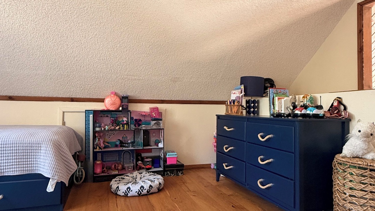 Photo of Bedroom in Pine Mountain Club