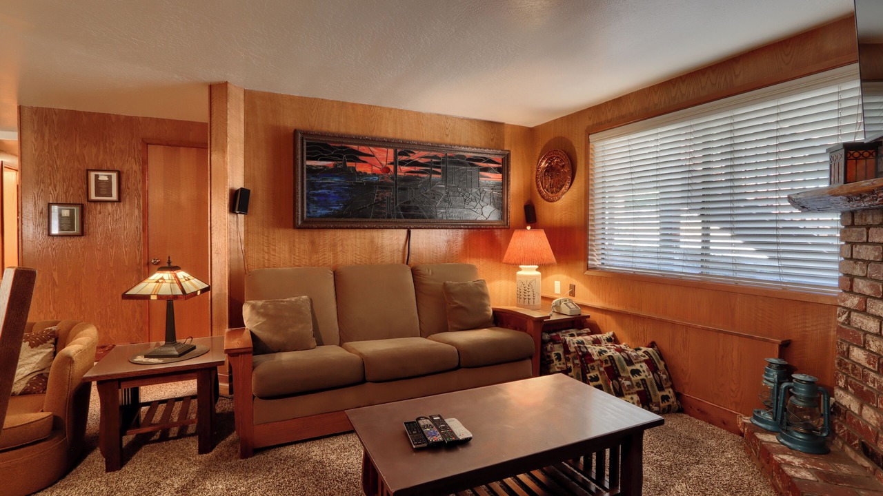 Photo of Bedroom in North Wawona