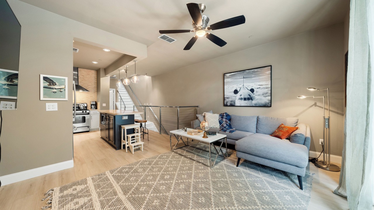 Photo of Livingroom in Sacramento