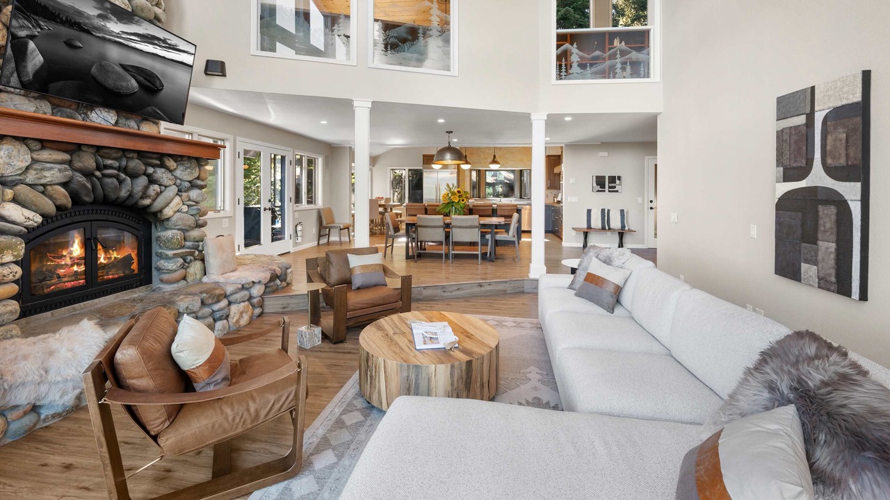 Photo of Livingroom in Kingswood Estates