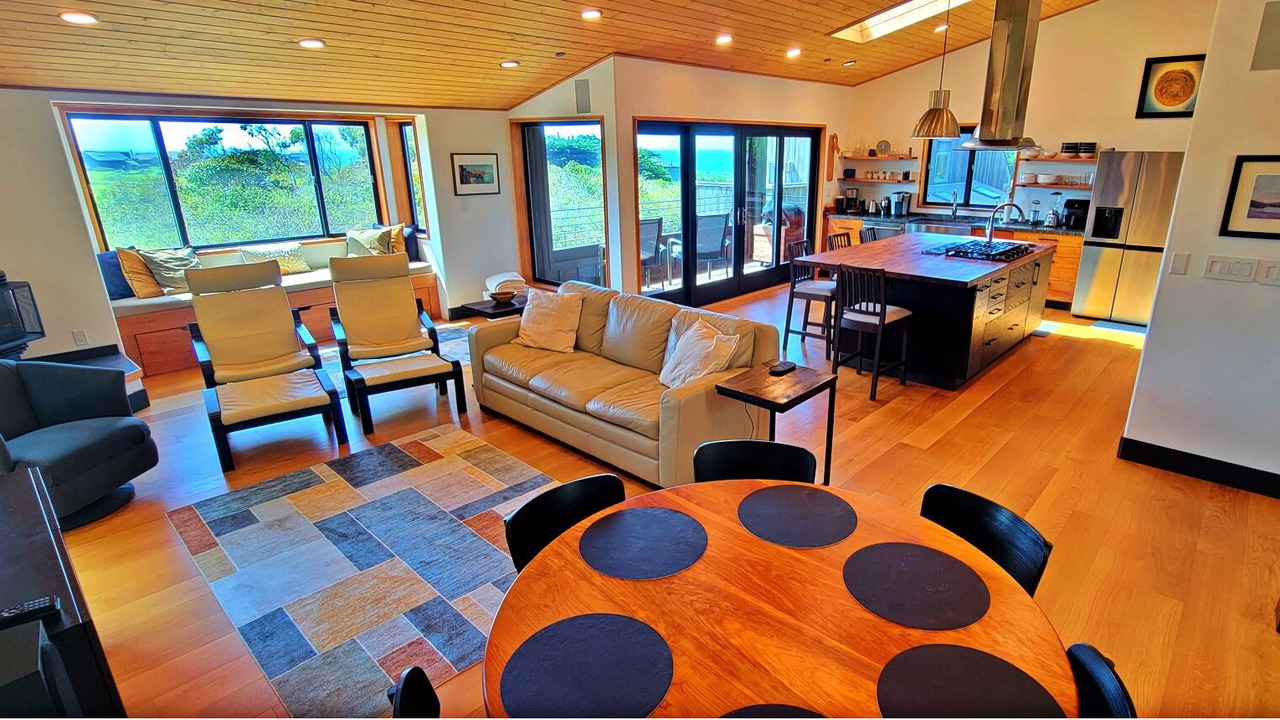 Photo of Livingroom in Sea Ranch