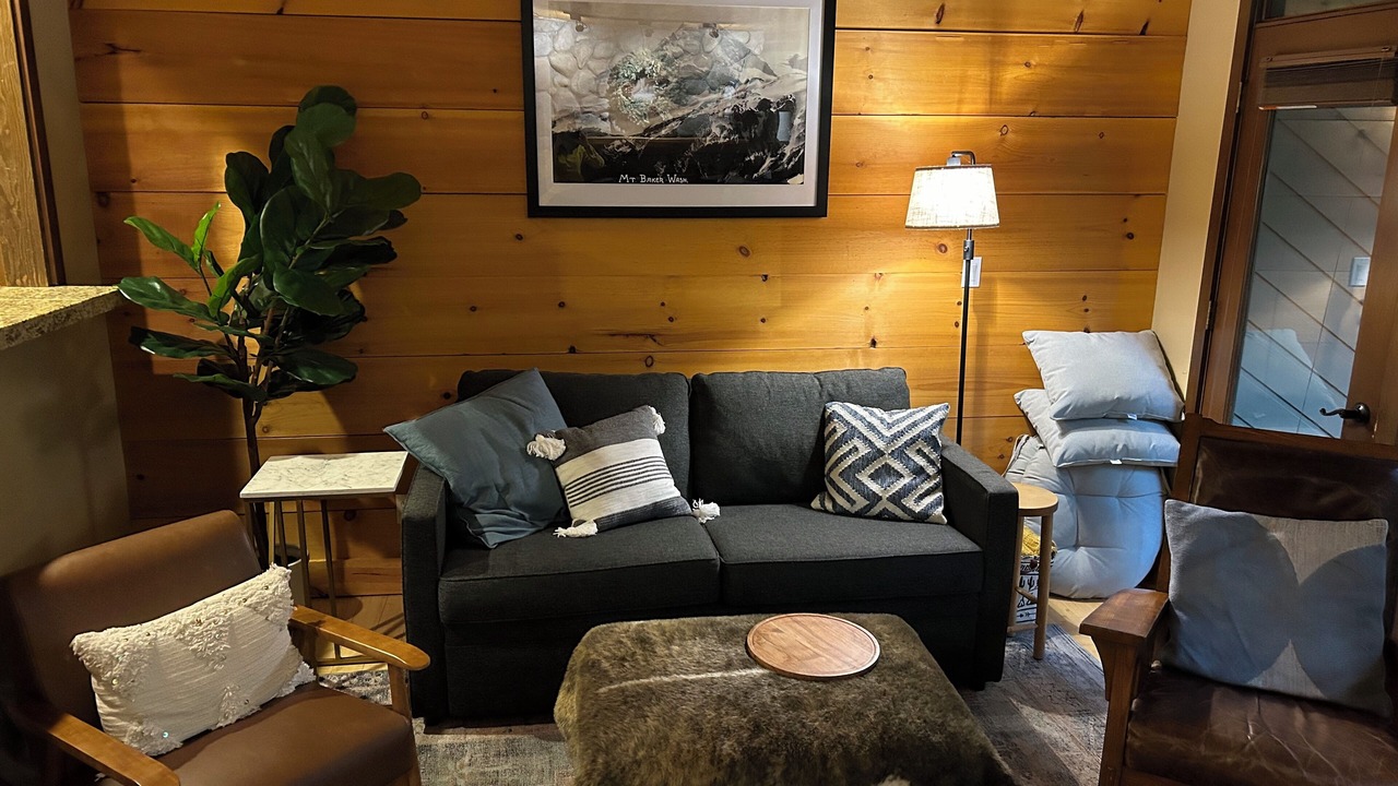 Photo of Livingroom in Glacier