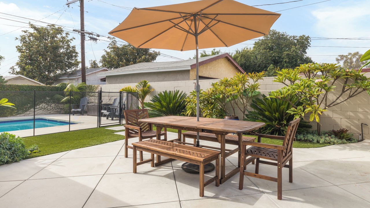 Photo of Outdoor in Del Aire