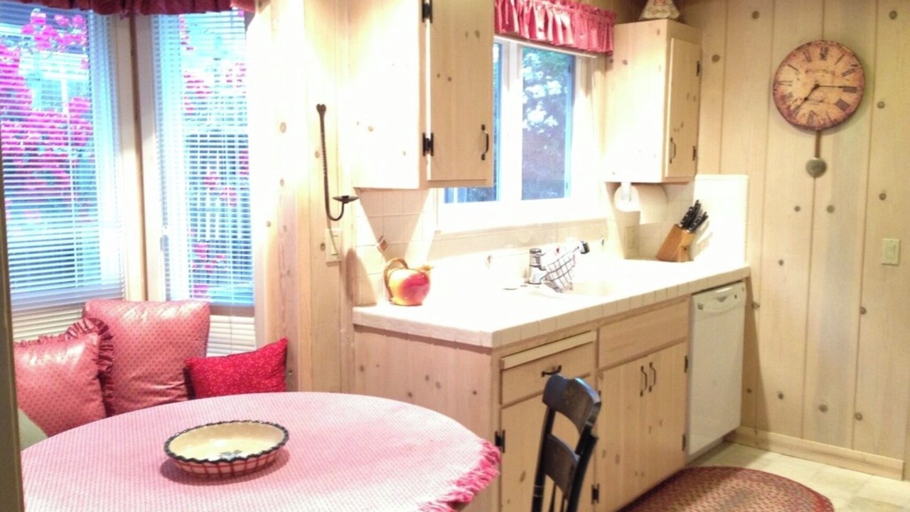 Photo of Kitchen in Golden Rectangle