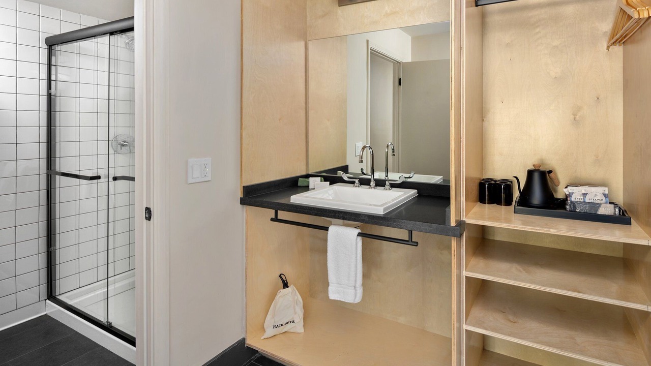 Photo of Bathroom in Lakeside Park