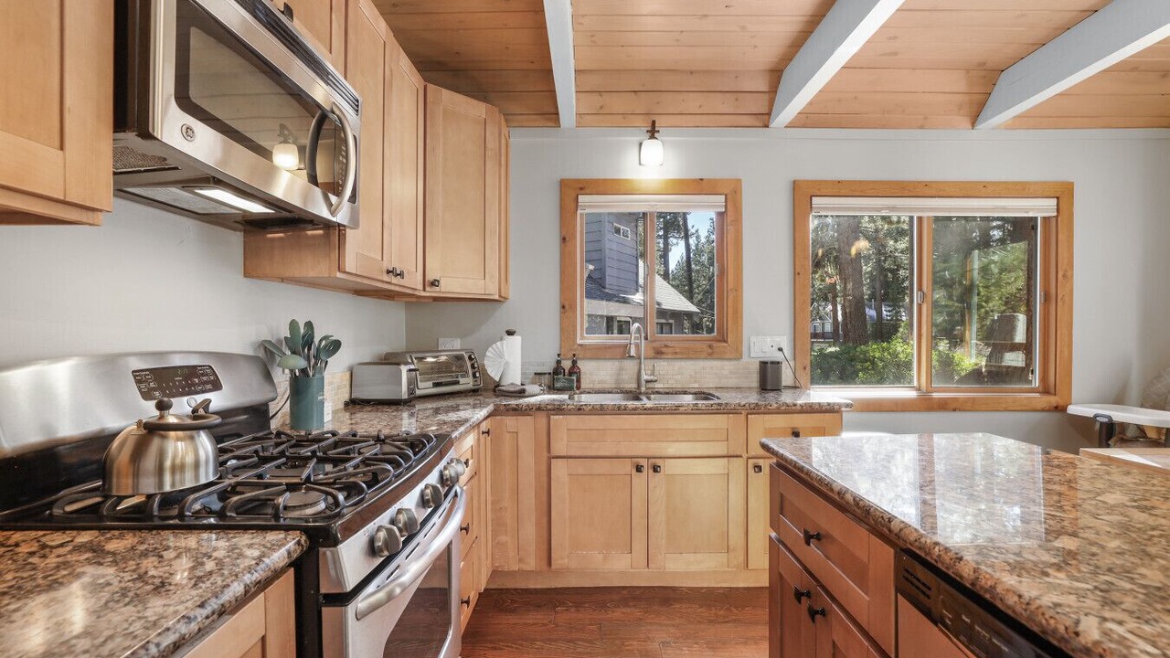 Photo of Others in Pioneer Trail