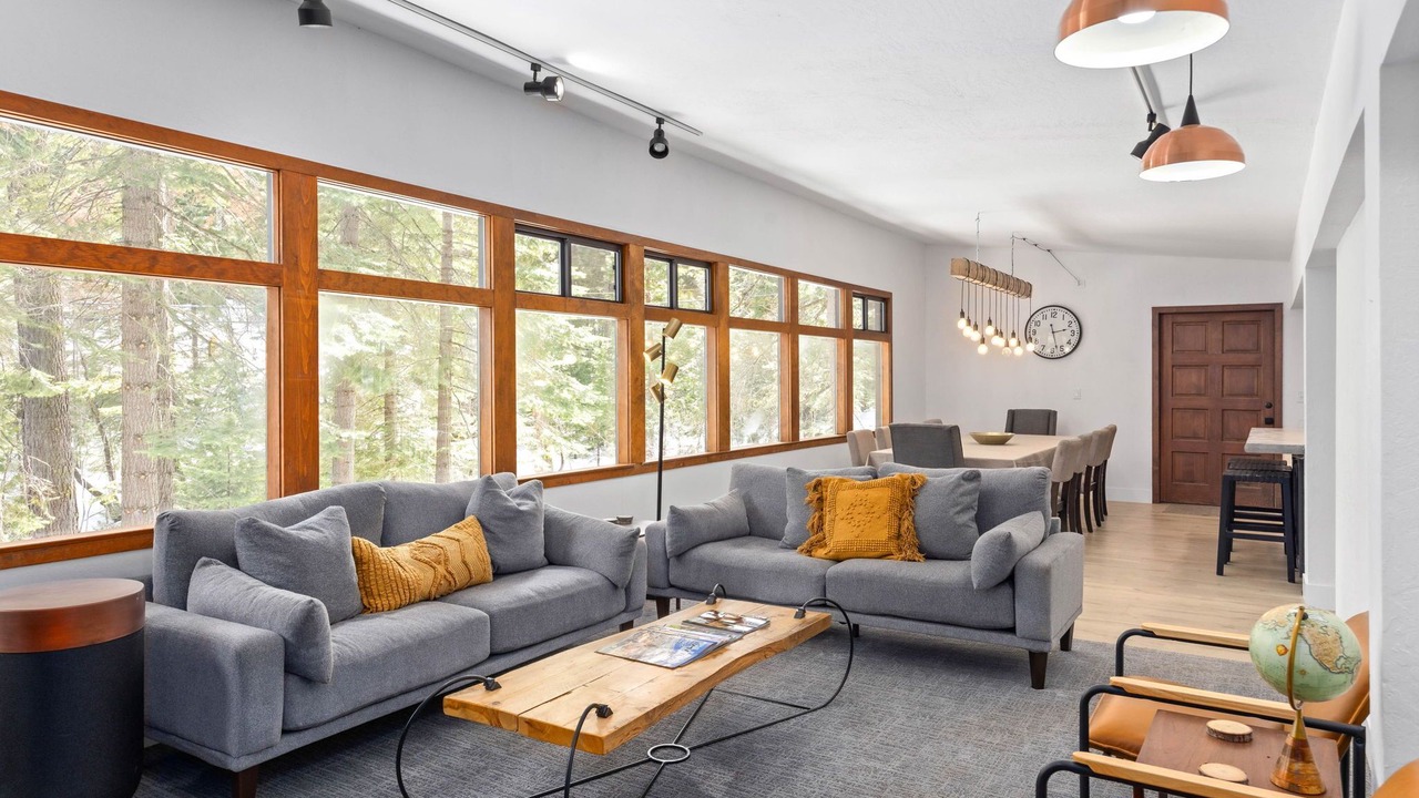 Photo of Livingroom in Tahoe Woods
