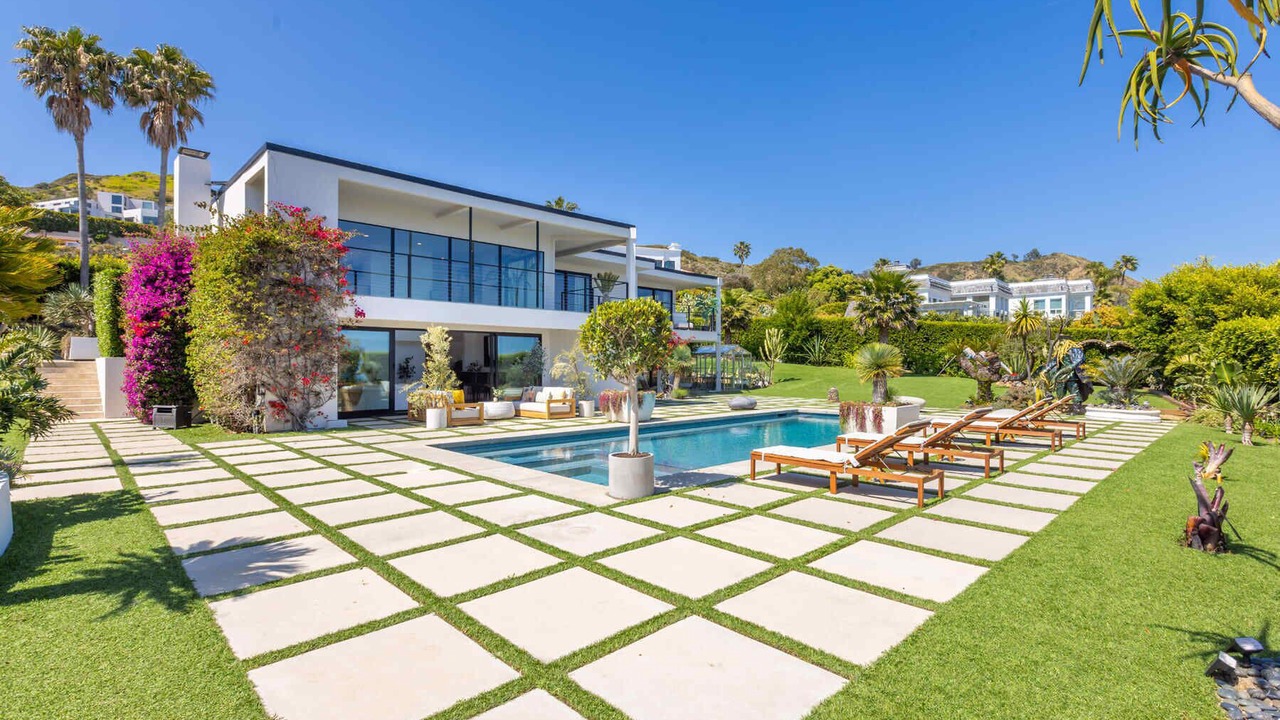 Photo of Outdoor in Central Malibu
