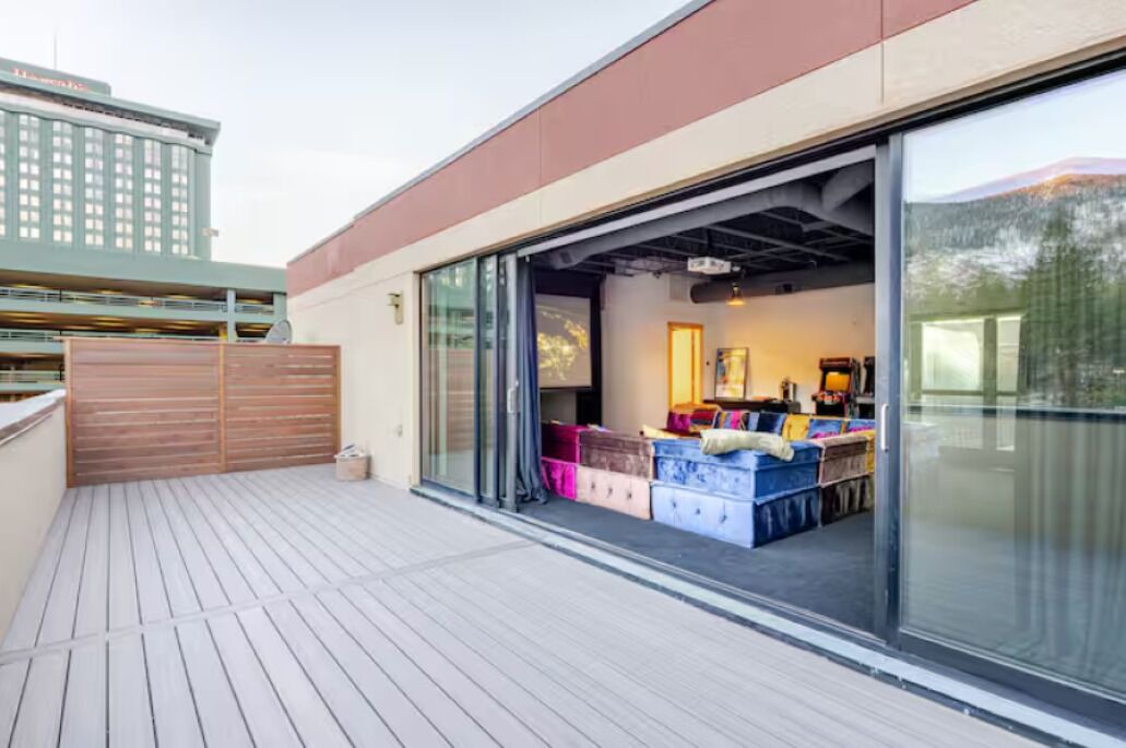 Photo of Patio Balcony in Stateline