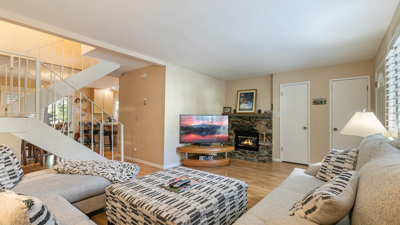 Photo of Livingroom in Lake Forest