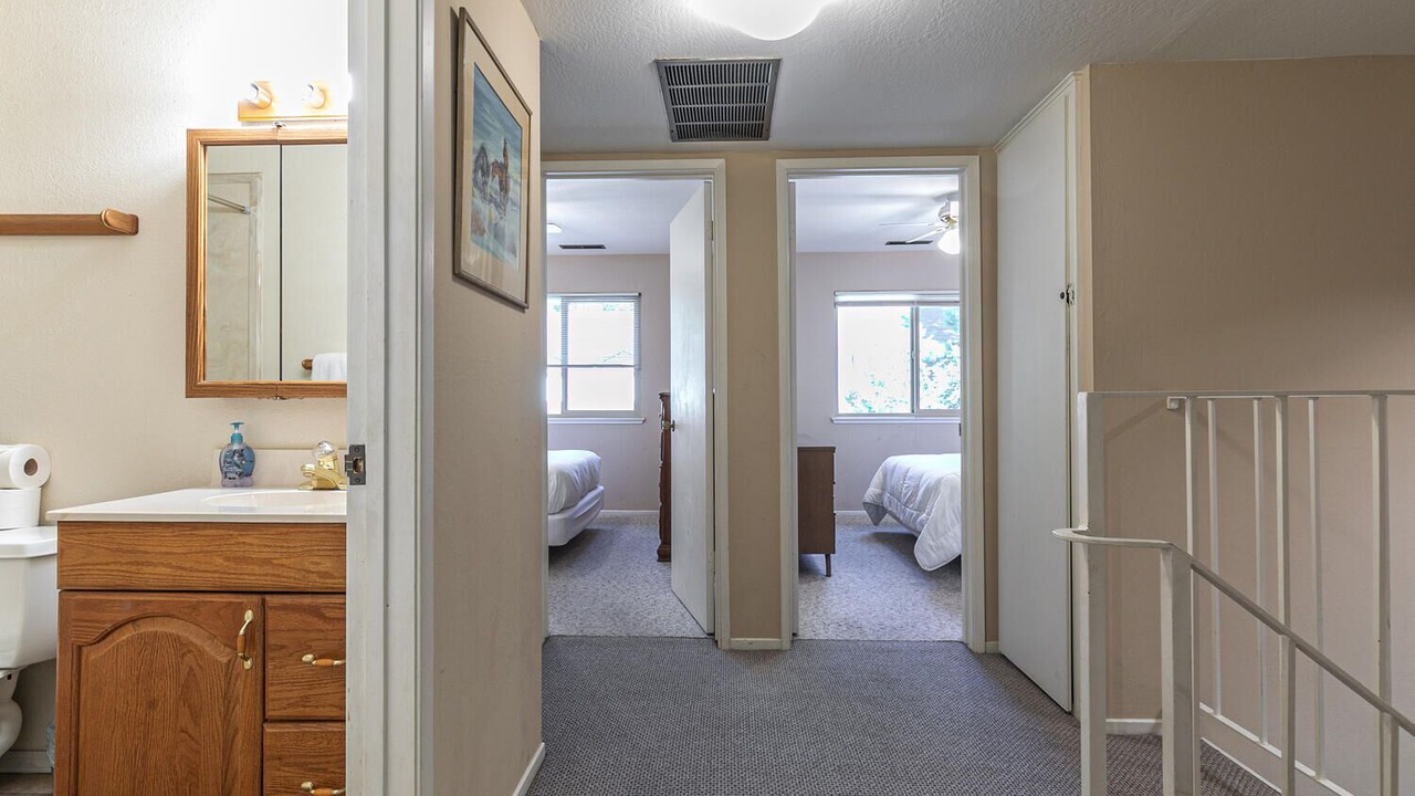 Photo of Bedroom in Lake Forest