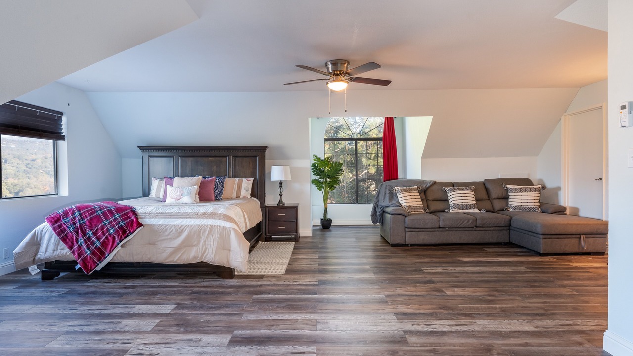 Photo of Bedroom in Oakhurst